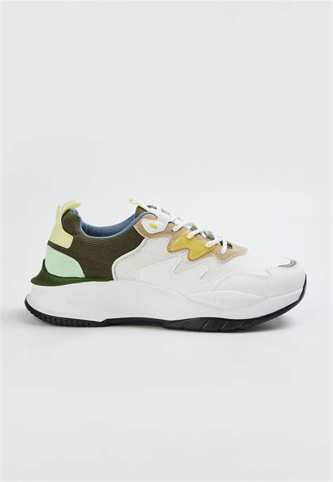 Buy Men Colourblocked Sports Shoes Online at just Rs. 1699.0 ...