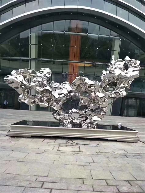 不锈钢雕塑有哪些优点_行业资讯_连云港艺之峰环境艺术工程有限公司