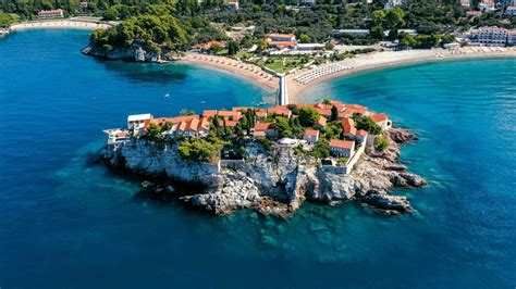 All You Need To Know About Zuzalu, The Pop-Up City