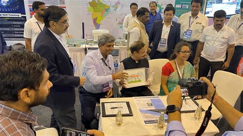 Signing Transfer of Technology Agreement @ NIELIT Calicut | Government ...