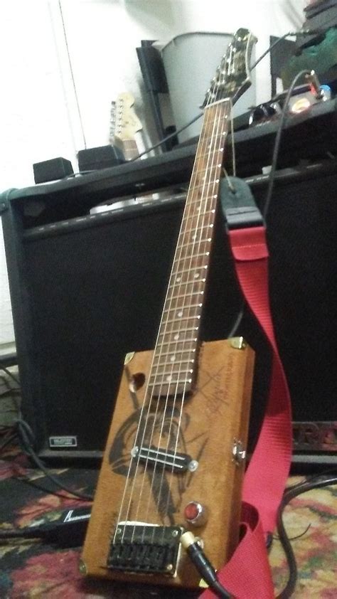 Cigar Box Slide Guitar Tutorial 的图像结果