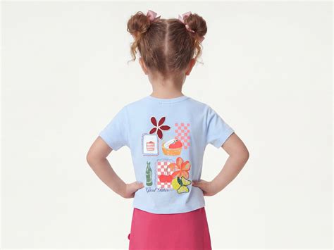 Girls Boxy Fit Round Neck Graphic Print T-Shirt – United Colors of ...