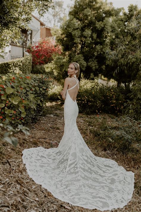 Low Open Back Lace Wedding Dresses