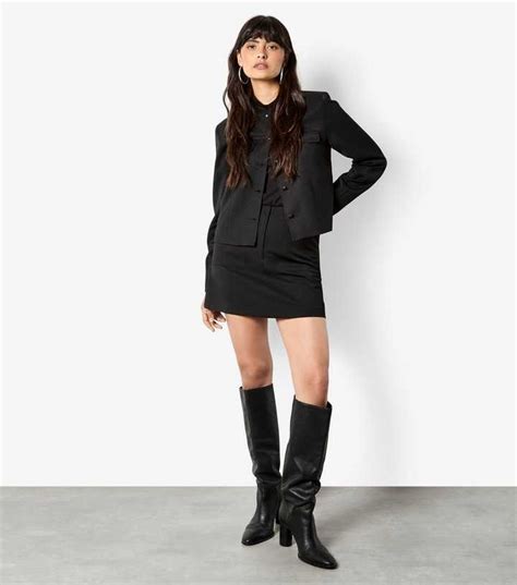 Apricot Black Tailored Skirt | New Look