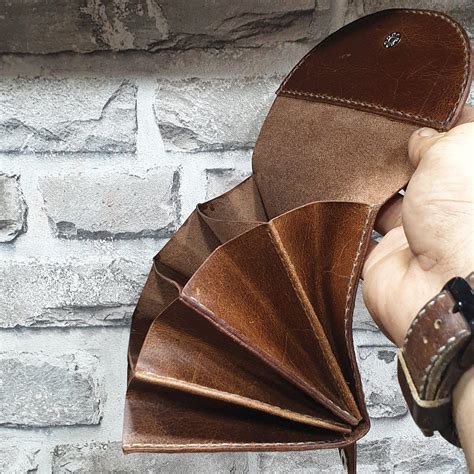 Handmade accordion pattern leather wallet - Indianleathercraft