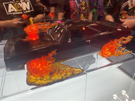 Slideshow: NYCC 2022 Gallery: Marvel's Statues, Props and Action Figures