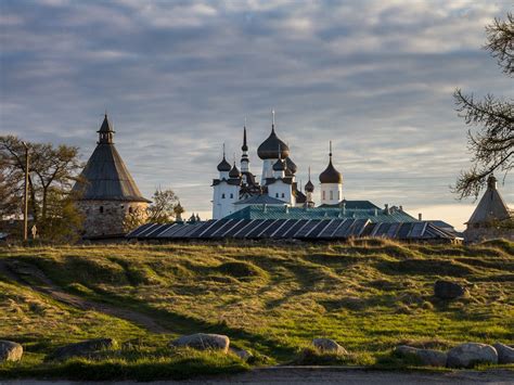 Путешествие на Соловки: погружение в историю, прогулки на катере, лодке ...