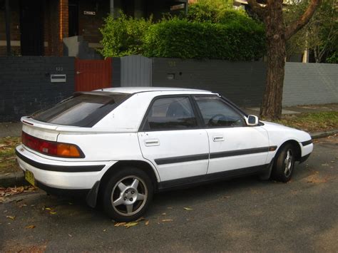 Aussie Old Parked Cars: 1991 Mazda 323 Astina SP 1.8i