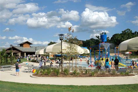 Rob Fleming Aquatic Center — Clark Condon
