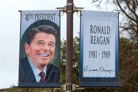 Ronald Reagan 的图像结果