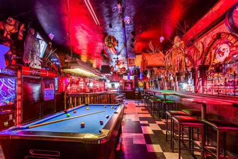 Jekyl & Hyde | Pittsburgh's Halloween Bar, Since 1996 | South Side