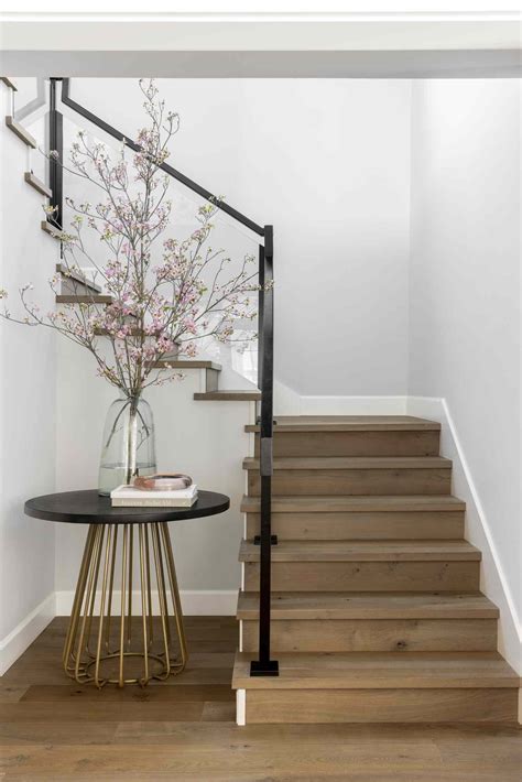 35 Stair Railing Ideas That Will Level Up Your Staircase