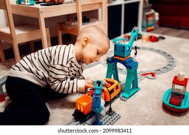 Plastic Block Train 的图像结果