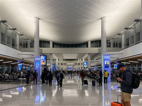 How Many Gates Are Airbus A380-Capable At LAX?
