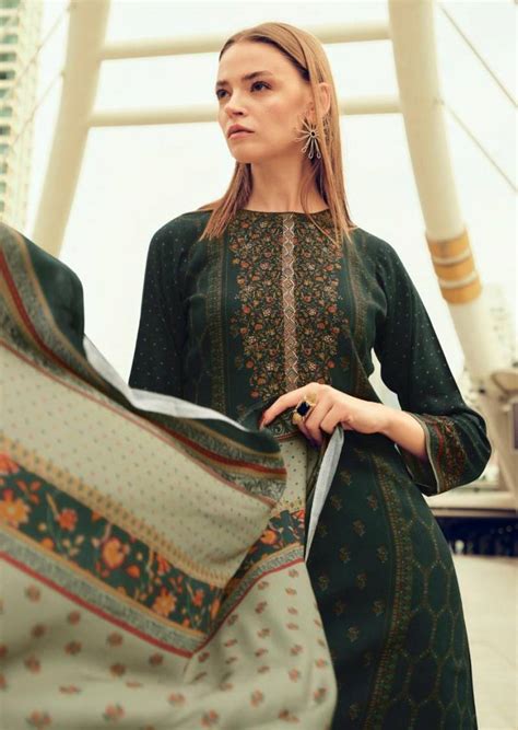 Sadhana Nana Viscose Pashmina Digital Printed Work Salwar Kameez