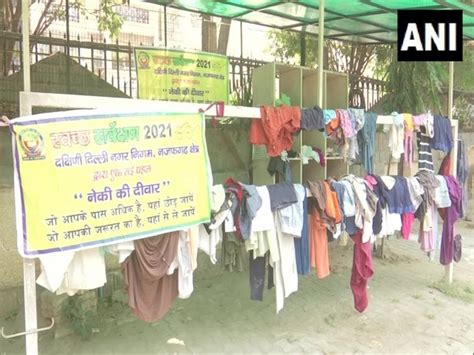 SDMC starts Neki ki Deewar campaign for the needy in Delhi's Dwarka