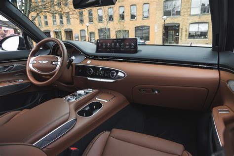 2022 Genesis GV70 2.5T Luxury SUV Interior