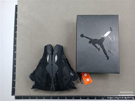[QC] 199¥ Black Cat Jordan 4s - 7up - WGB - G Batch (wtf is that on the ...