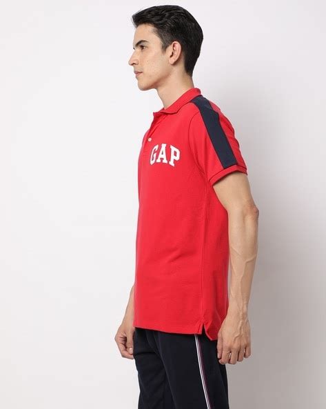 Buy Red Tshirts for Men by GAP Online | Ajio.com