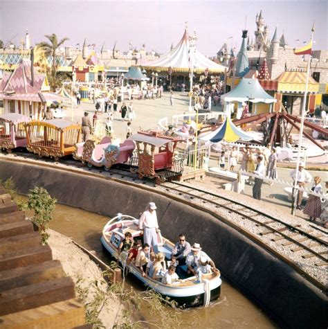 Disneyland 1955 | Disneyland pictures, Disneyland opening, Disneyland ...