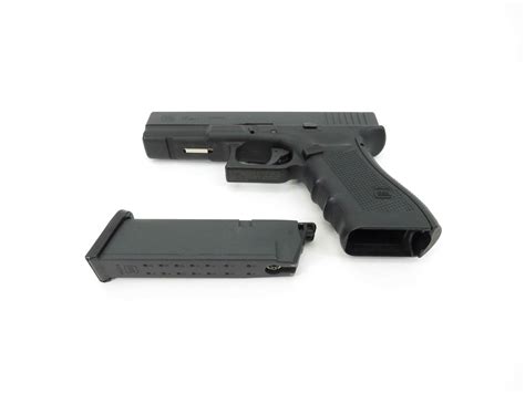 Umarex Glock 17 Gen 3 CO2 Powered .177 Caliber Air Gun-Pistol