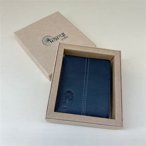 The Eternal Combo - Feeling Men's Belt & Sneh: Bi-Fold Wallet