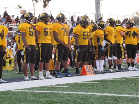 Football – Athletics – King/Drew Magnet High School of Medicine and Science