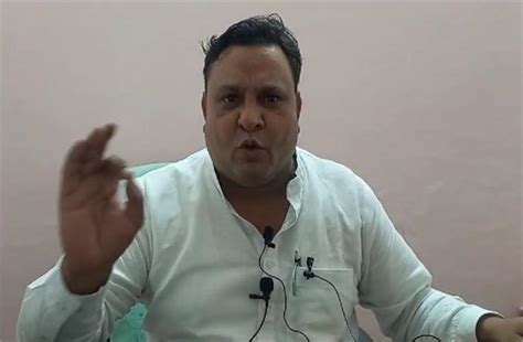 सरपंच एसोसिएशन प्रदेशाध्यक्ष ने देवेंद्र बबली पर जमकर निकाली भड़ास ...