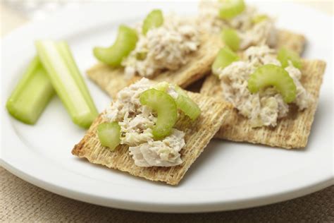 15 Healthy Snacks You Can Take to Work | Crave Healthy Food