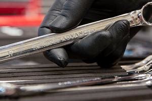 Caterham & Halfords Advanced Tools | Halfords UK