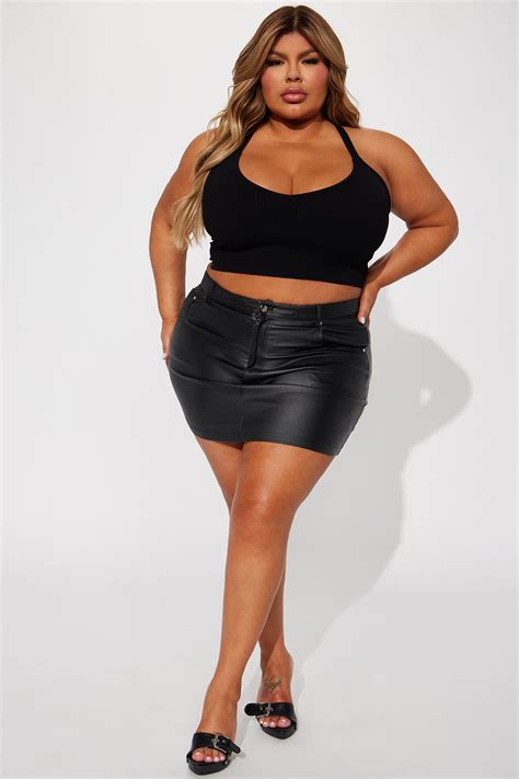 Shop Women's Plus Size Skorts & Skirts | Fashion Nova