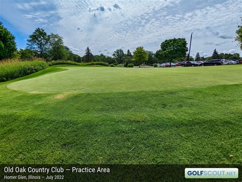12 photos of the Old Oak Country Club practice area | GolfScout