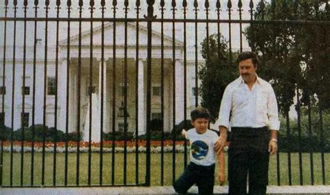 This man was so rich he spent more on rubber bands than most earn and ...