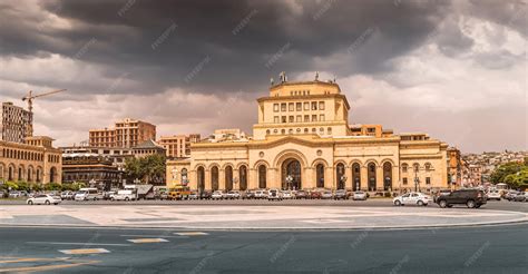 Premium Photo | 25 may 2021 yerevan armenia history museum of armenia on a republic square ...