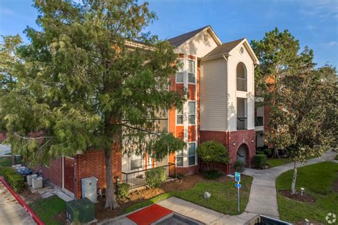 Home | Falls At Borough Park