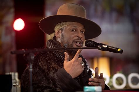D'Angelo: Singer's Kids & Celebs React To His Death From Cancer