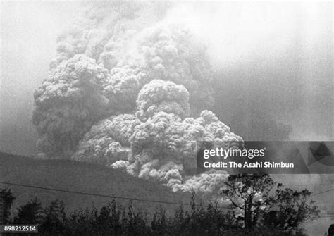 Mount Unzen Pyroclastic Flow 的图像结果