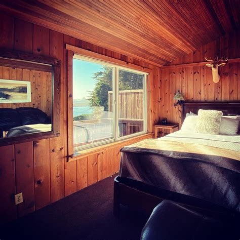 RIVER'S END RESTAURANT & INN - Updated 2025 Prices & Ranch Reviews ...