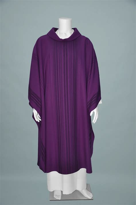 Mone Chasubles W/ Stoles — The House of Hansen, Inc.