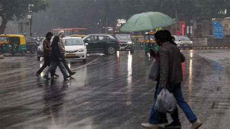 उमसभरी गर्मी से कब मिलेगी राहत, दिल्ली-NCR में अगले दो दिन कैसा रहेगा ...