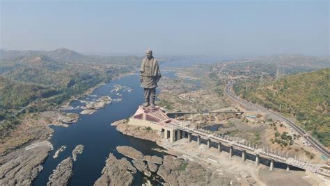 Statue of Unity Construction 的图像结果