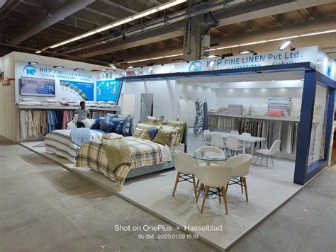 Zeal International UG: Customer Reviews, Stands and Services