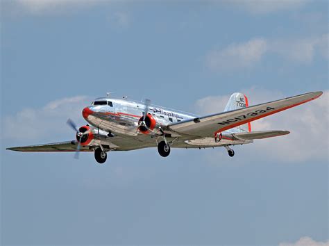 Douglas DC-3, pictures, technical data, history - Barrie Aircraft Museum