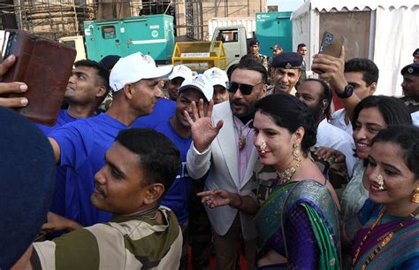 CISF Coastal Cyclothon 2025: Bollywood Stars Welcome Cyclists At ...