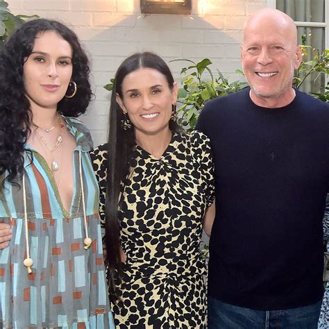 Bruce Willis seen in rare emotional photo at Thanksgiving amid dementia battle | HELLO!