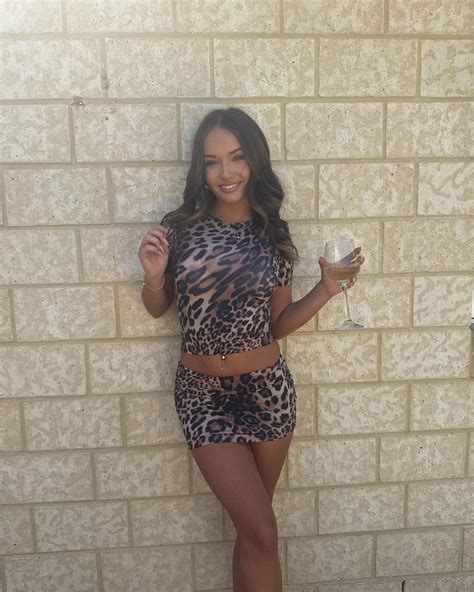 I M M Y G R A C E (@immyy.grace) • Instagram photos and videos