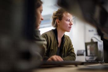 The System Example Program 的图像结果