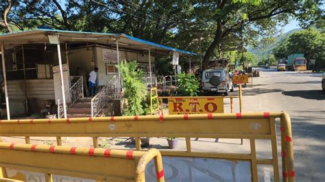 காட்பாடி ஆர்டிஓ சோதனை சாவடியில் 24 மணி நேரத்தில் ரூ.1.39 லட்சம் லஞ்சப் ...