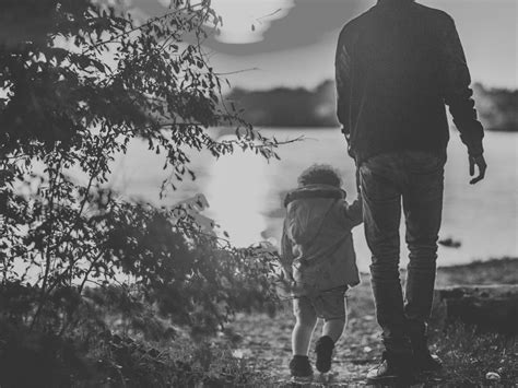 51 Missing Father After Death Quotes to Find Strength - Pensador