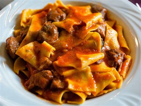 Tagliatelle vs pappardelle - The Similarities and Differences (Straight ...